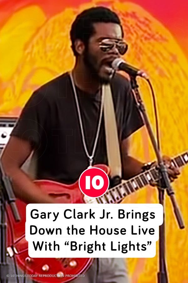 Gary Clark Jr. Brings Down the House Live With “Bright Lights”